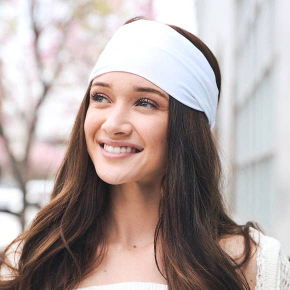 Comfort Meets Fashion: Wide Elastic Headband in Many Colors