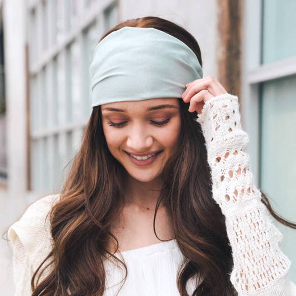 Comfort Meets Fashion: Wide Elastic Headband in Many Colors